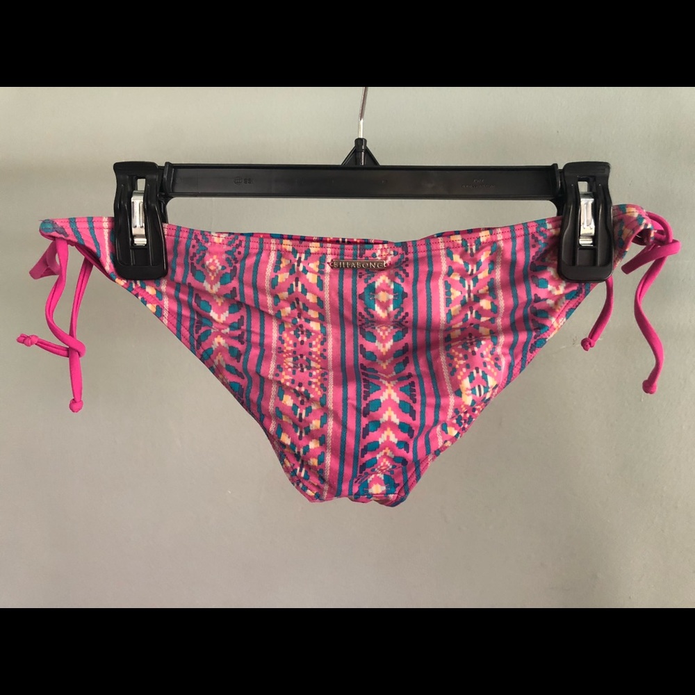 Bikini - Picture 4 of 4